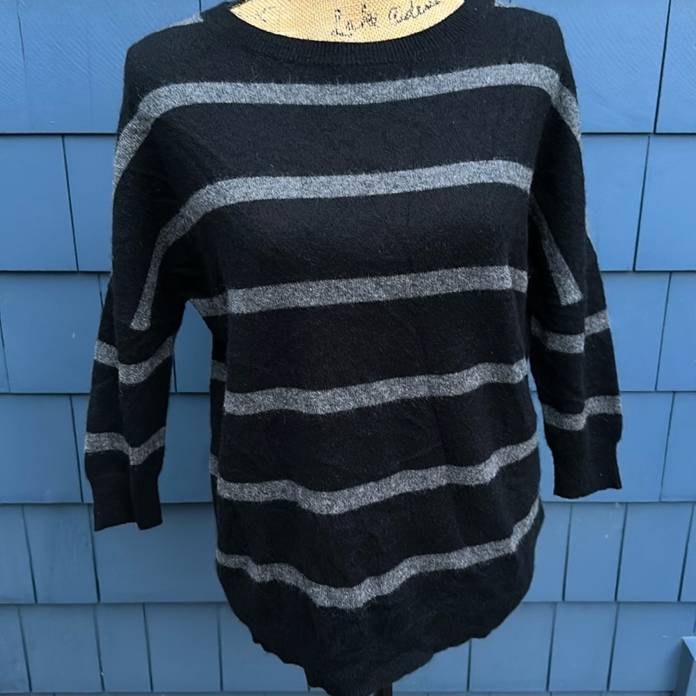 🖤🩶🖤Caslon black grey shirt sleeve sweater cashmere XS runs large
